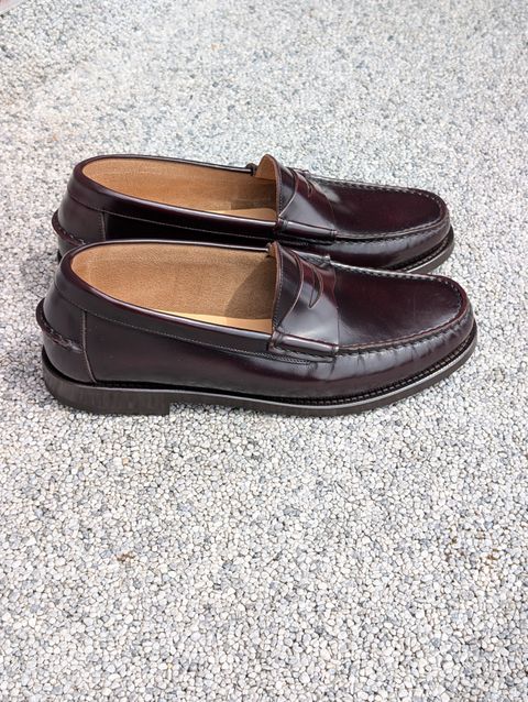 Photo by Rieslingspaschteit on May 31, 2026 of the Velasca Filòm in Burgundy Brown, Smooth Abraded Bull Leather.