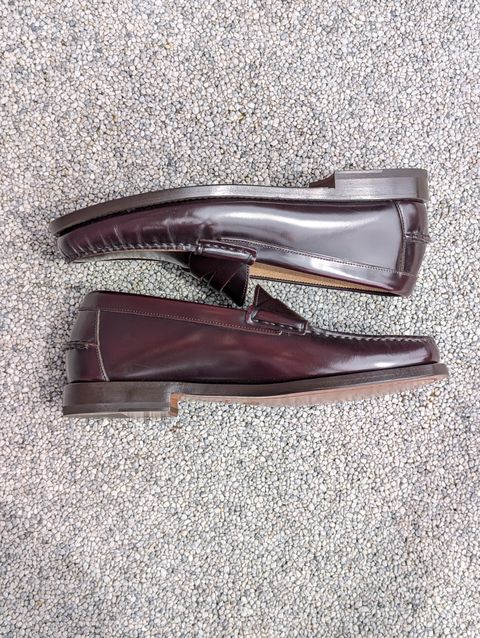 Photo by Rieslingspaschteit on May 31, 2026 of the Velasca Filòm in Burgundy Brown, Smooth Abraded Bull Leather.