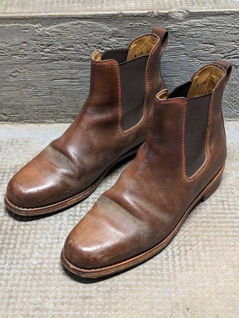 Photo by Rieslingspaschteit on March 7, 2024 of the Urban Shepherd Unknown Model in Waxed Portugese Calfskin.