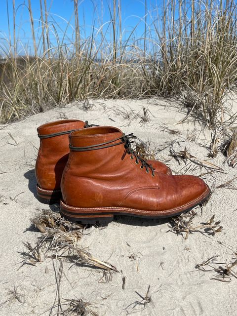 Photo by Btins on March 3, 2024 of the Grant Stone Edward Boot in Incas Rust Kangaroo.
