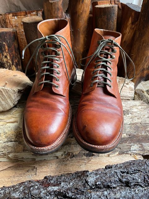 Photo by Btins on April 5, 2024 of the Grant Stone Edward Boot in Incas Rust Kangaroo.