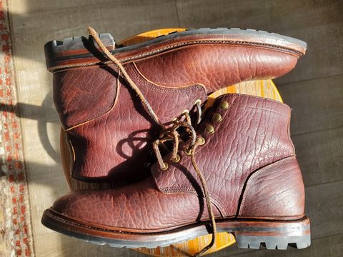 Photo by ma on December 3, 2023 of the Grant Stone Diesel Boot in Seidel Walnut Bison.