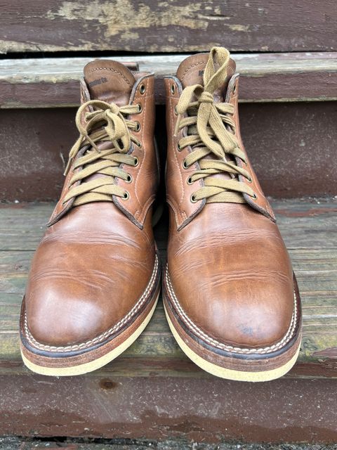 Photo by Rivera on April 5, 2023 of the Monroe Unlisted Model in Horween Natural Chromexcel.