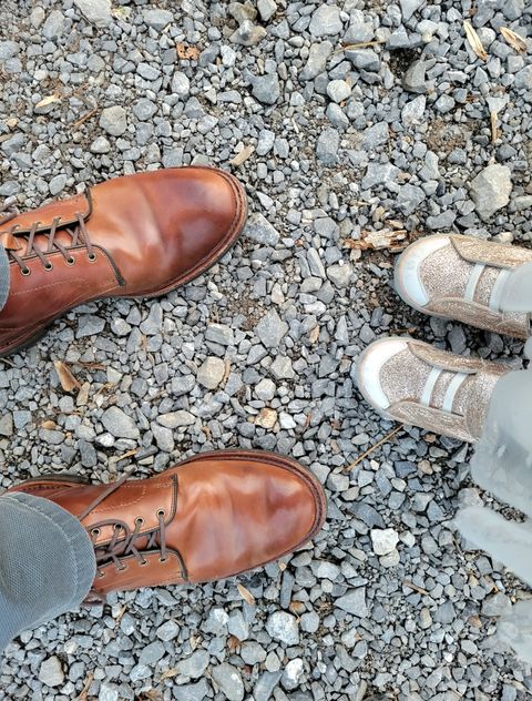 Photo by manowar on November 23, 2022 of the Allen Edmonds Higgins Mill in Horween Marbled Garnet Shell Cordovan.