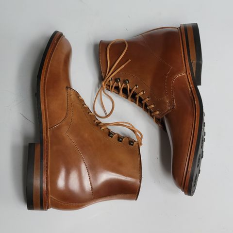 Photo by manowar on November 9, 2023 of the Allen Edmonds Higgins Mill in Horween Natural Shell Cordovan.