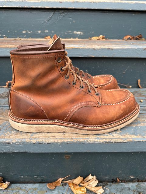 Photo by scratch.awl on December 3, 2023 of the Red Wing 6-Inch Classic Moc in S.B. Foot Copper Rough and Tough.