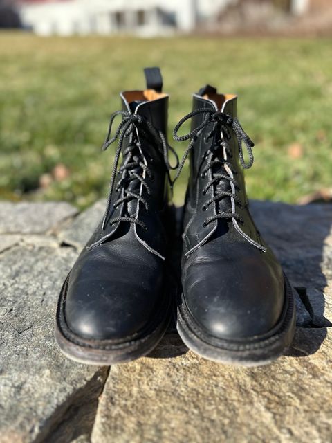 Photo by swampdonkey on February 5, 2024 of the Tricker's Burford Plain Derby Boot in Black Calf.