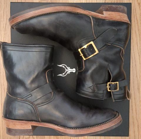 Photo by nared1267 on March 21, 2023 of the Benzein The Keeper 'Type 2' Engineer Boot in Maryam Toscanello Horsebutt.