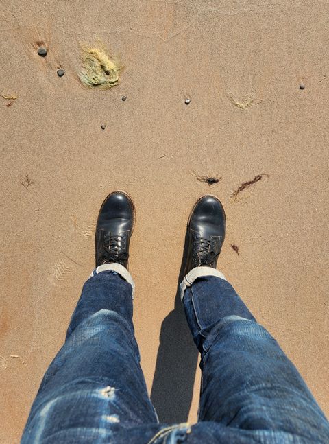 Photo by som1 on June 19, 2024 of the Oak Street Bootmakers Field Boot in Horween Black Chromexcel.