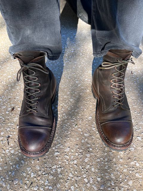Photo by Val on April 13, 2023 of the White's Bounty Hunter in Horween Olive Waxed Flesh.