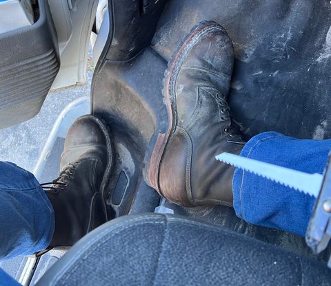 Photo by Val on April 13, 2023 of the White's Bounty Hunter in Horween Olive Waxed Flesh.