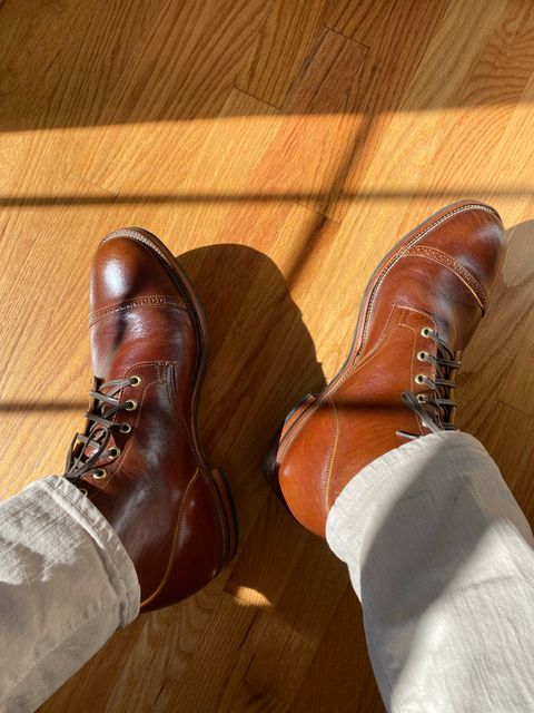 Photo by brogued on October 16, 2022 of the Viberg Service Boot BCT in Shinki Color 4 Horsebutt.