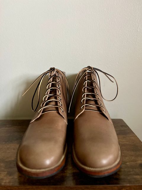 Photo by brogued on October 1, 2024 of the Viberg Service Boot in Maryam Taupe TPR Horsebutt.