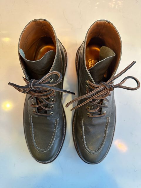 Photo by npaust on November 4, 2024 of the Grant Stone Brass Boot in Incas Jungle Kangaroo.