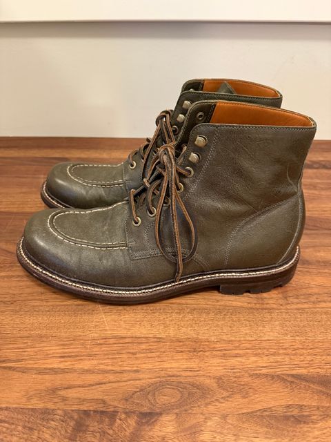 Photo by npaust on January 6, 2025 of the Grant Stone Brass Boot in Incas Jungle Kangaroo.