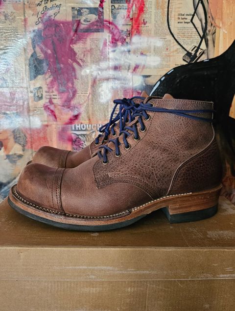 Photo by nobnix on April 2, 2023 of the Viberg 310 in Horween Natural Olive Tan.