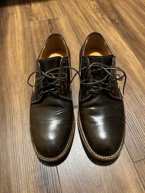 Photo by jinwoo on November 3, 2023 of the Viberg Derby Shoe in Horween Dark Cognac Shell Cordovan.