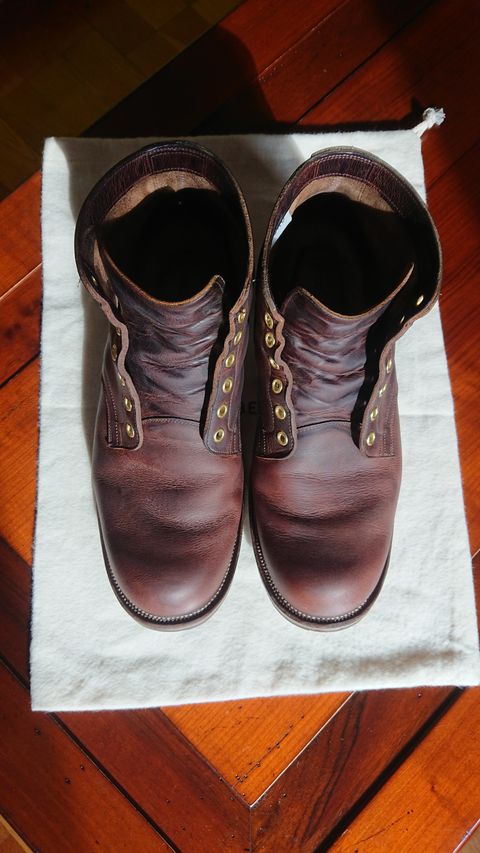 Photo by sowakichi on March 4, 2023 of the Viberg Service Boot in Horween Rowdy Dachshund.