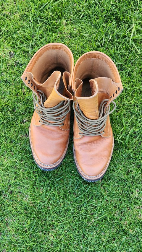 Photo by Worn.Soles on December 6, 2022 of the Tahura Captoelari 8 Inch in Tochigi Earth #2 Orange Beige.