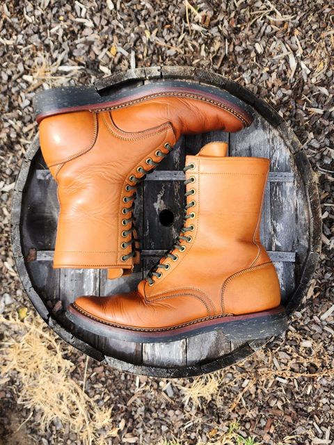 Photo by Worn.Soles on March 5, 2023 of the Tahura Captoelari 8 Inch in Tochigi Earth #2 Orange Beige.