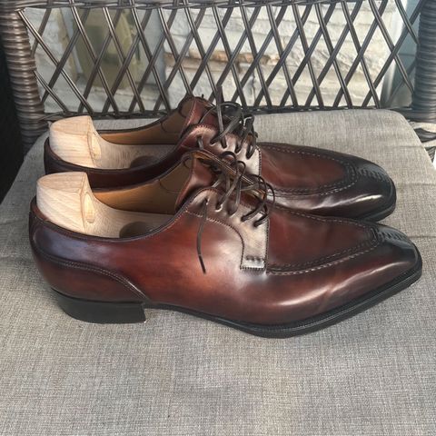 Photo by wishoeguy on November 1, 2023 of the Antonio Meccariello Centurion in Horween Unglazed Natural Shell Cordovan.