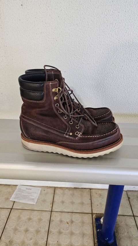 Photo by ajsoo on April 4, 2023 of the Grant Stone Field Boot in C.F. Stead Dark Burgundy Classic Kudu.