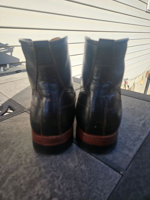 Photo by hosekileather on October 1, 2025 of the Red Wing x Indian Motorcycle Spirit Lake in Redwing Amber Portage Leather.