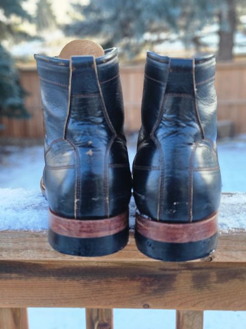 Photo by hosekileather on January 4, 2026 of the Jakkrabbits Monkey Boot in Shinki Black Teacore Horsebutt.