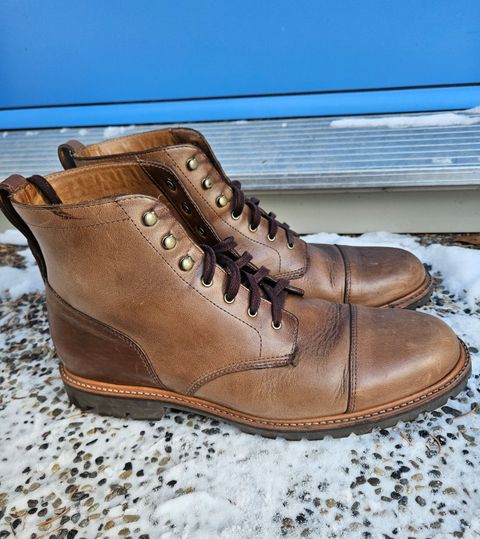 Photo by hosekileather on March 4, 2024 of the J.Crew Kenton Pacer Boots in Horween Natural Chromexcel.