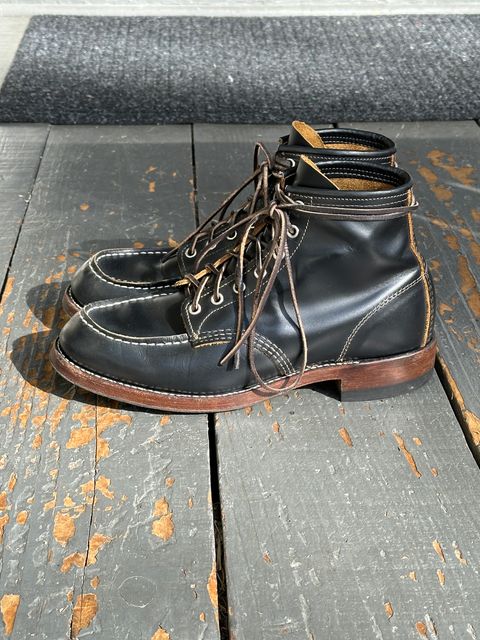Photo by bankrobber on November 1, 2024 of the Red Wing 9874 in S.B. Foot Black Klondike.