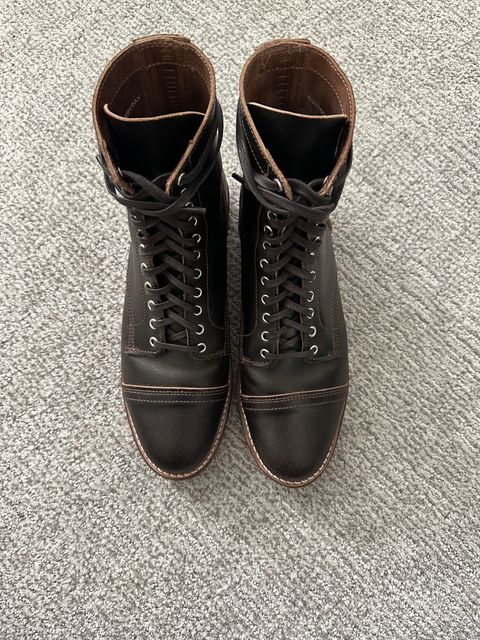Photo by carey_francis on November 6, 2023 of the Thursday Logger in Horween Dark Brown Waxed Flesh.