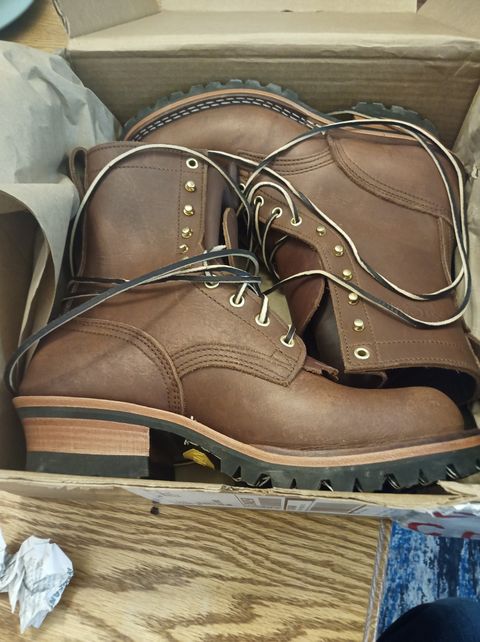 Photo by timmoffatt on October 27, 2023 of the Nicks BuilderPro in Seidel 1964 Brown.