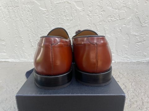 Photo by solidsalami117 on October 1, 2025 of the Hawes & Curtis Tassel Loafers in Tan Polido Calf.