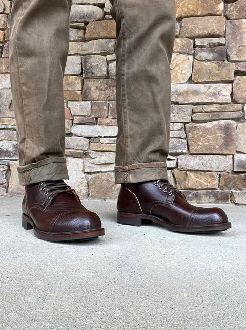 Photo by wvbootsndenim on October 2, 2022 of the Viberg Service Boot in Shinki Dark Brown Oiled Horsebutt.