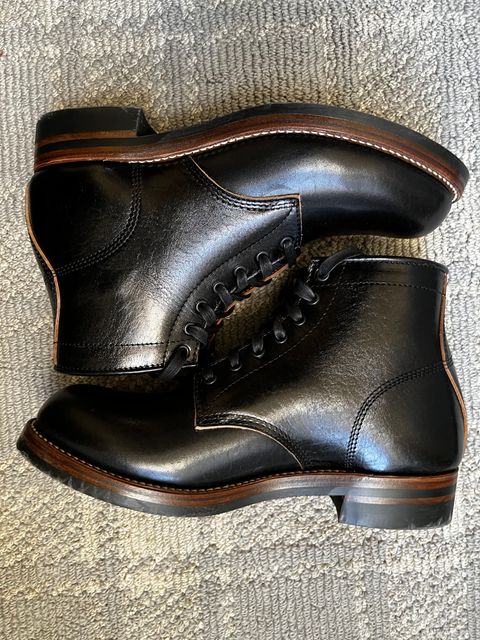 Photo by CellBlaster on March 12, 2023 of the John Lofgren Ludlow Boots in Shinki Black Oiled Horsebutt.