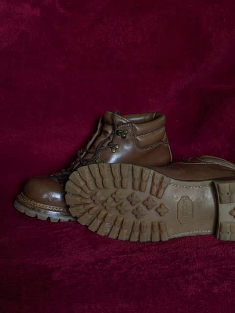 Photo by User1 on December 12, 2025 of the Master Zuo Custom Model in Horween Natural Chromexcel.
