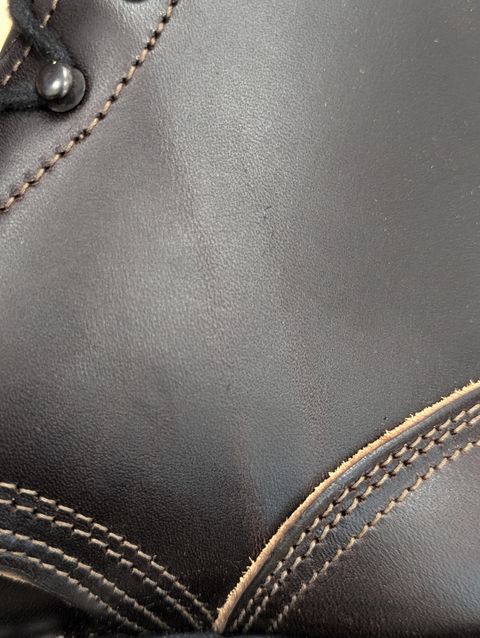 Photo by User1 on October 7, 2024 of the Nicks Custom Model in Wickett & Craig Walnut Double Stuffed.