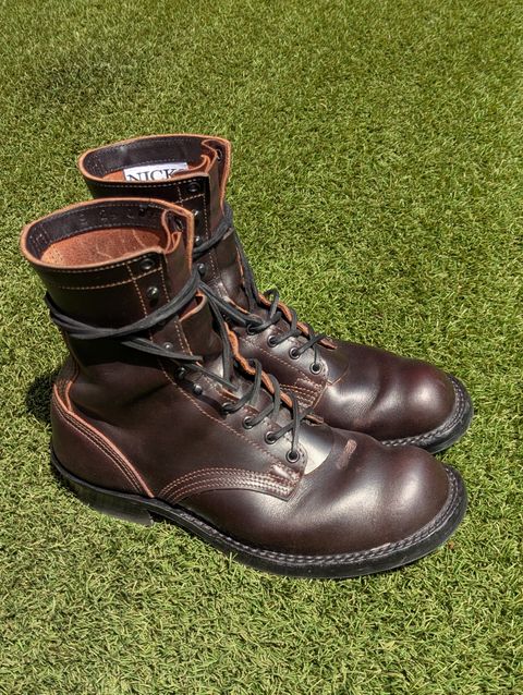 Photo by User1 on December 16, 2024 of the Nicks Custom Model in Wickett & Craig Walnut Double Stuffed.