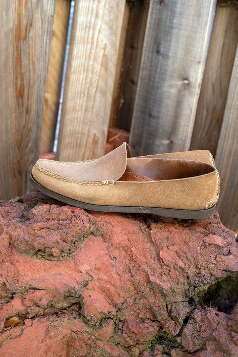 Photo by Frontinstein on November 1, 2023 of the Rancourt & Co. Bristol Venetian in Horween Marine Field Roughout.