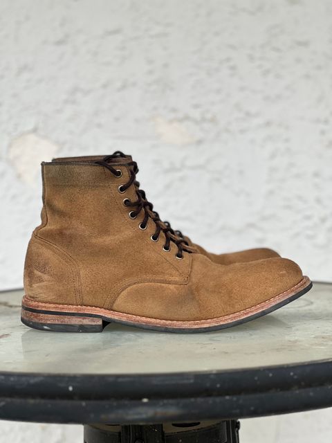 Photo by dandandan on April 5, 2025 of the Oak Street Bootmakers Trench Boot in Horween Natural Chromexcel Roughout.