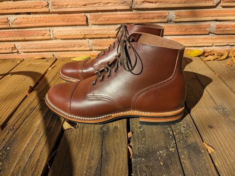 Photo by frog123 on October 24, 2023 of the Viberg Boondocker in Horween Pigment Brown Workshoe Butt.