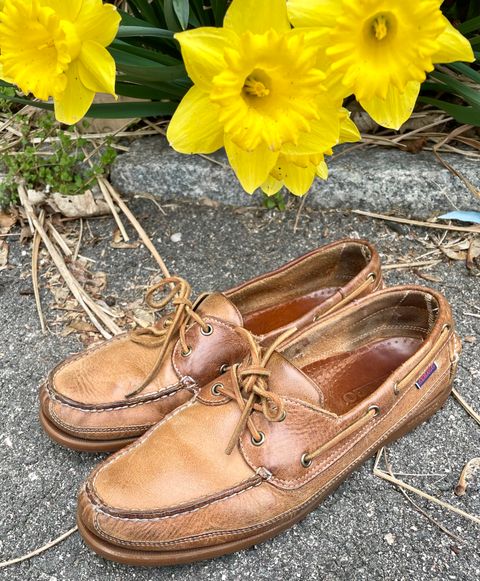 Photo by nomoresayswife on April 1, 2024 of the Sebago Schooner in Brown Tan Crazy Horse.