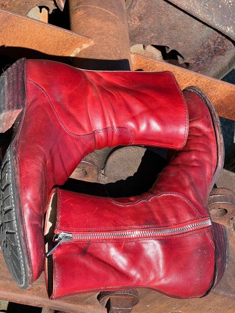 Photo by Tillman on April 4, 2026 of the Self-Made Custom Model in Conceria Puccini Attilio Red Maremma.