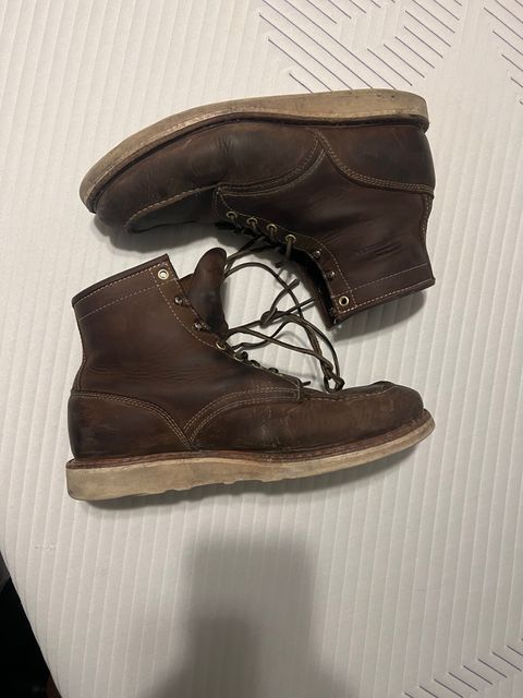 Photo by joji_k on March 5, 2023 of the White's Perry in Unknown Leather.