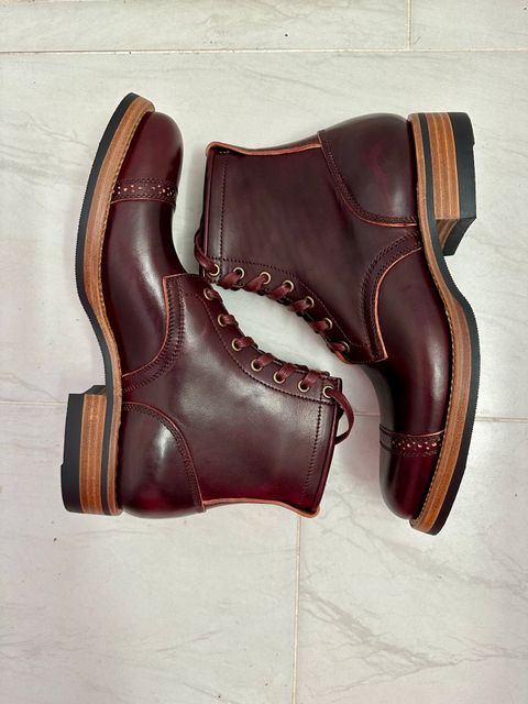 Photo by 3135movt on November 2, 2023 of the Flame Panda Brogue Cap Toe Service Boot in Maryam Burgundy-Overdyed Horsebutt.