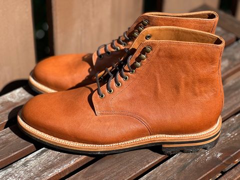 Photo by AGold on October 5, 2023 of the Grant Stone Edward Boot in Incas Rust Kangaroo.