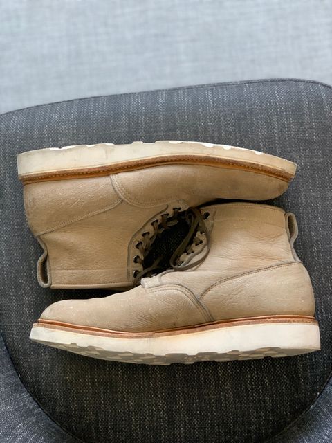 Photo by lonewolfpacman on January 4, 2024 of the Viberg Scout Boot in C.F. Stead Nomad Bokhara Nubuck.