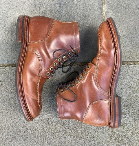 Photo by ouroboros3031 on March 6, 2023 of the Grant Stone Ottawa Boot in Horween Honey Glazed Shell Cordovan.