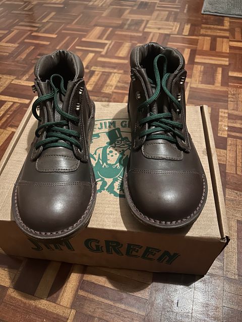 Photo by DirkBotes on October 10, 2023 of the Jim Green African Ranger in Brown Full Grain.