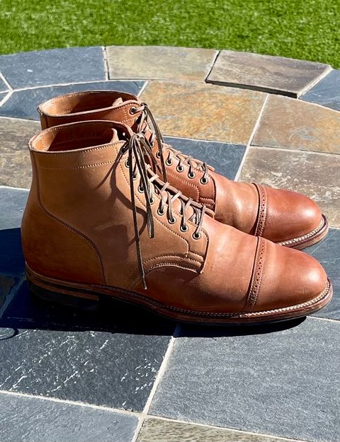 Photo by darrellgillette on February 4, 2024 of the Viberg Service Boot BCT in Horween Natural Crust Double Cordovan.